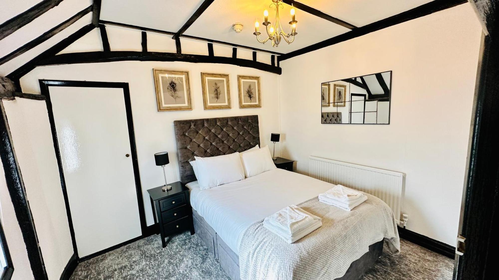 The Ostrich Inn Colnbrook London Heathrow Slough Eksteriør bilde